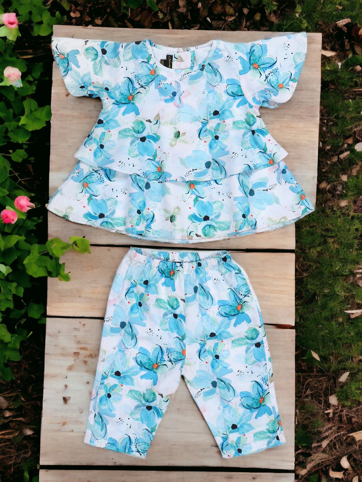 Two-Piece Girls' Set in Cotton Blend Fabric with Strappy Frock and Pantie