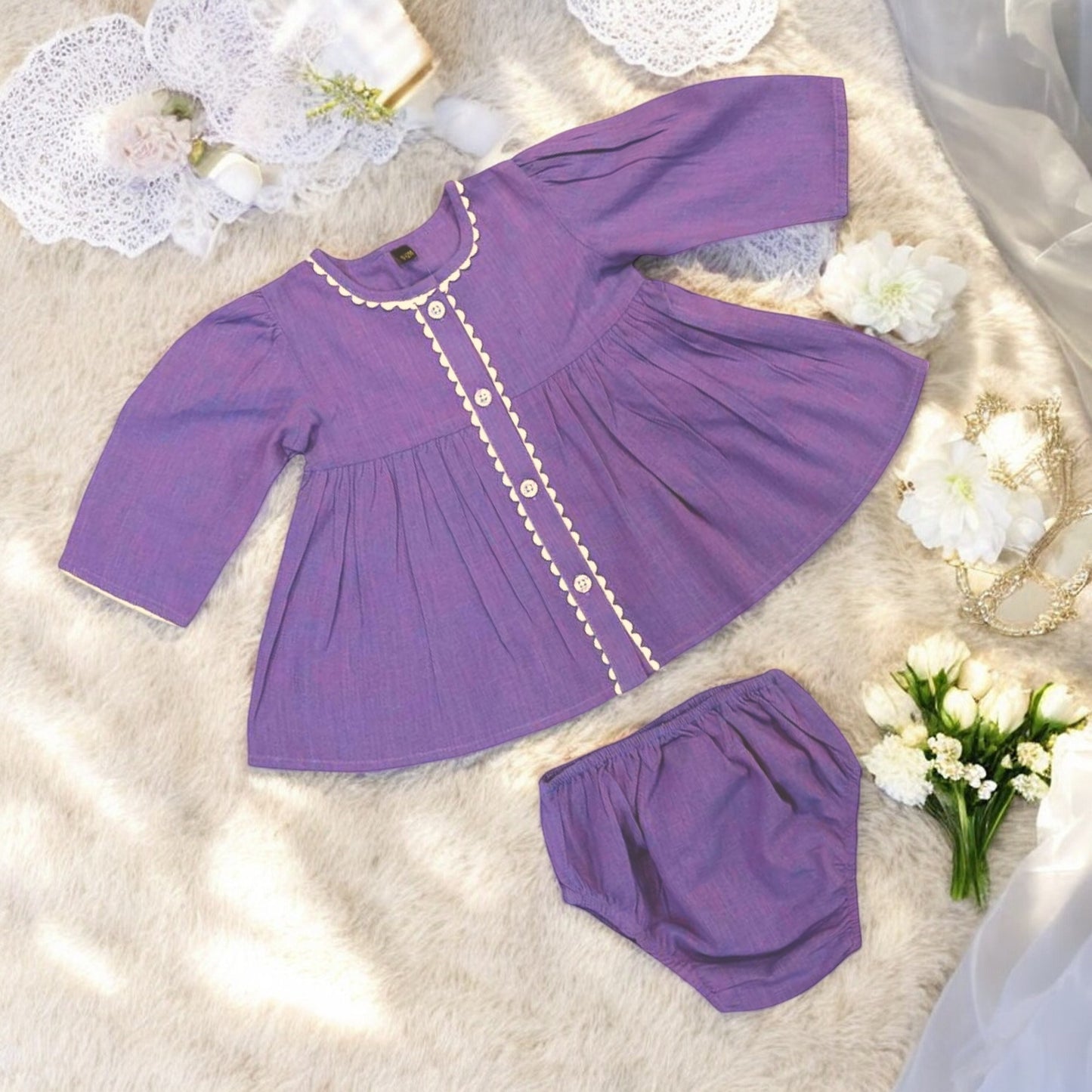 Elegant Two-Piece Baby Girl Set with Lacework in Pure Cotton