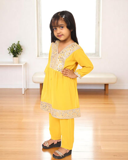 Elegant Three-Piece Georgette Suit for Girls