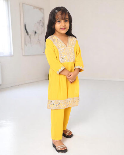 Elegant Three-Piece Georgette Suit for Girls