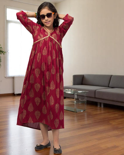 Graceful Printed Chiffon Long Dress for Girls with Umbrella Flare & V Neck