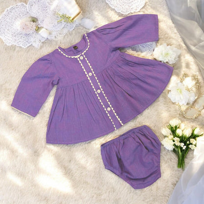 Elegant Two-Piece Baby Girl Set with Lacework in Pure Cotton