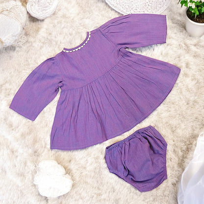 Elegant Two-Piece Baby Girl Set with Lacework in Pure Cotton