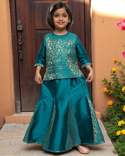 Regal Elegance: Brocade & Georgette 3-Piece Ensemble
